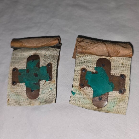 Authentic Tory Burch 2" x 2" Gold Metal Logos Replacements For Bags or Shoes - Picture 2 of 3